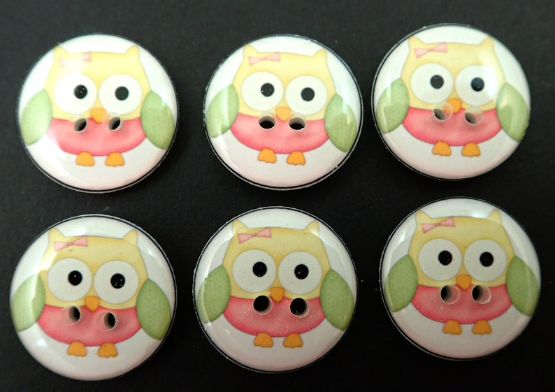 6 Owl buttons Knitting or Crochet. Yellow and Green Owls handmade buttons fpr Sewing Pink