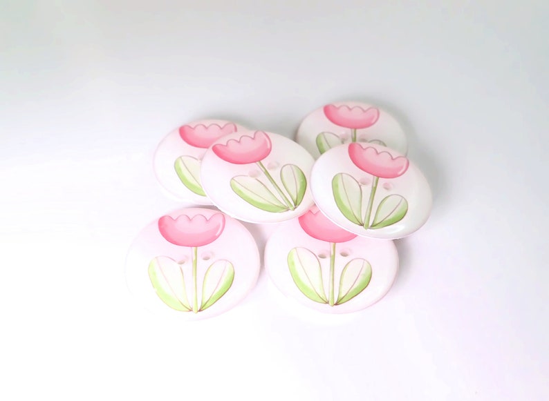 HANDMADE Buttons. Set of 6 Handmade Pink Flower or Tulip Sewing Buttons. Assorted Sizes Available. Extra large to Extra Small. 5/8" or 16mm