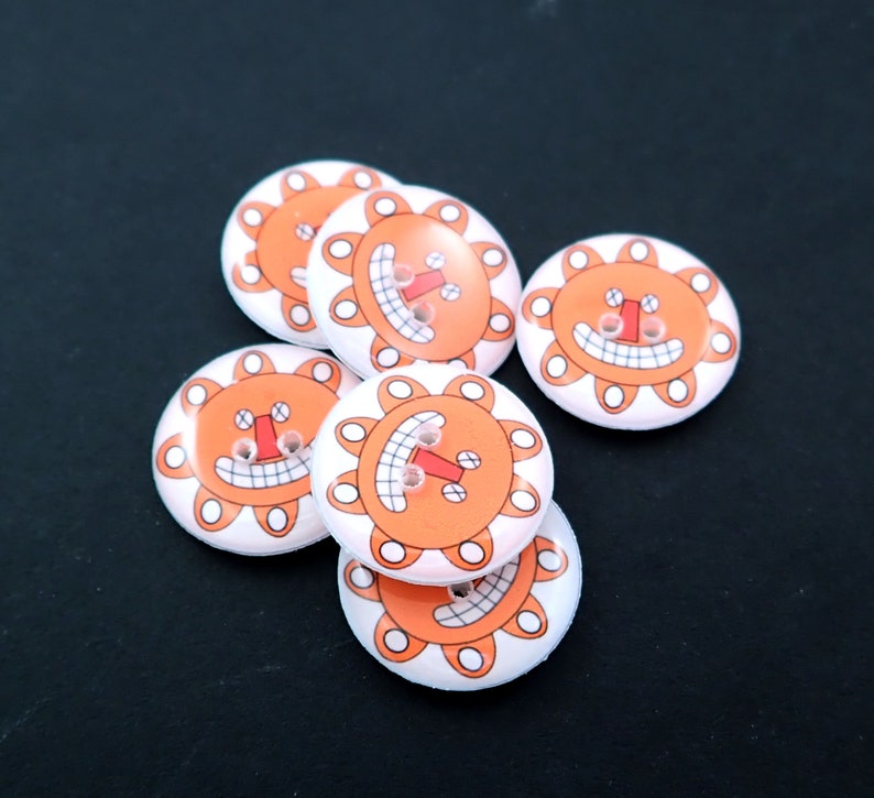 6 Orange Penny Rug Halloween Jack o'lantern or pumpkin sewing buttons. image 2