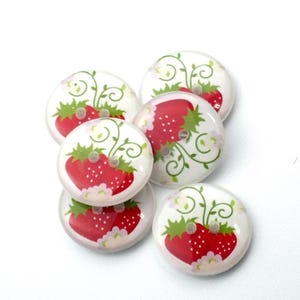 6 Handmade Strawberry Buttons.  3/4&quot; or 20 mm. Handmade by Me.  Washer and Dryer Safe.