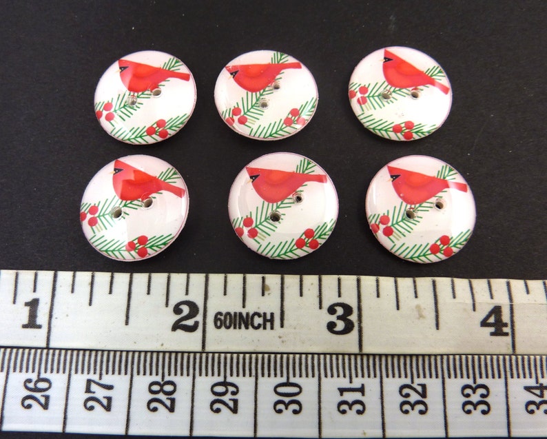 6 Bright Red Cardinal Christmas Buttons. Sew on Embellishment. Washer and Dryer Safe. Choose Your Size. 3/4" = 20 mm