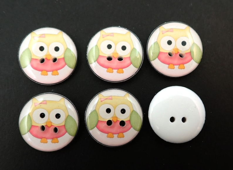 6 Owl buttons Knitting or Crochet. Yellow and Green Owls handmade buttons fpr Sewing Pink