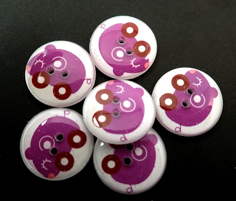 Handmade Decorative Novelty Buttons 6 Purple Mouse Toy or Animal Car Buttons sewing or crafting buttons. Knitting