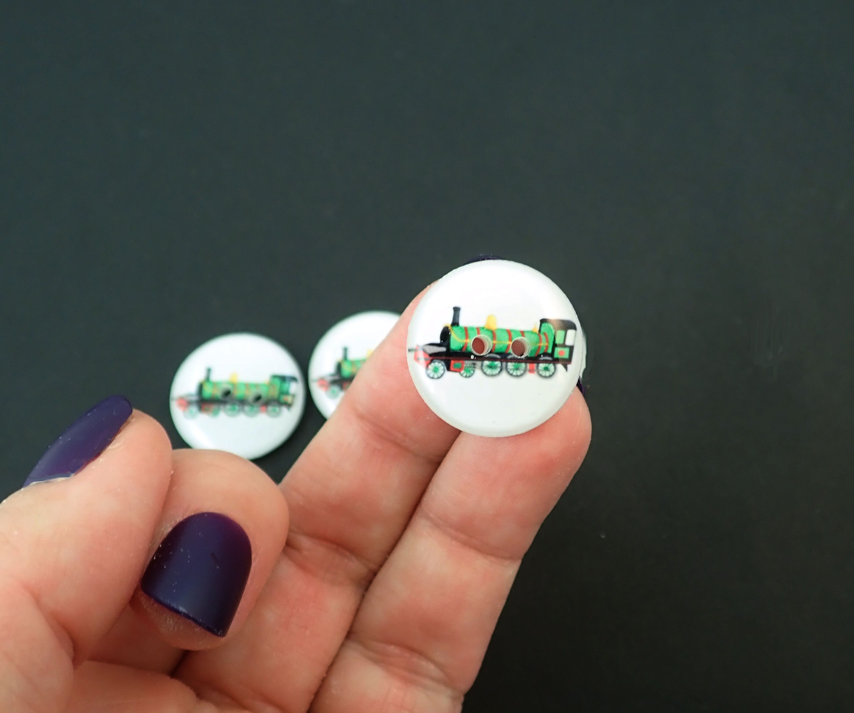 6 Green Train Buttons. Sewing Buttons Handmade by Me. Etsy Canada