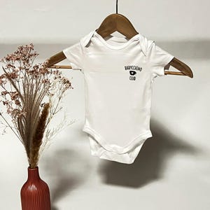 Baby bodysuit with saying &quot;Babyccino Club&quot; | Birth gift | Personalized baby clothes | Gender reveal | Baby gift | Baby style | Design