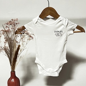 Baby bodysuit with saying &quot;Cookies&quot; | Birth gift | Personalized baby clothes | Gender reveal | Baby gift | Baby style | Baby bodysuit