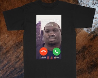 Camiseta engraçada Dequavious Pork Is Calling, camiseta engraçada de meme, camiseta de piada, camiseta de presente, camiseta da moda, camiseta estranha