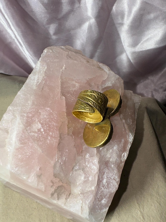 CARVED BRASS STATEMENT ring bold adjustable ring … - image 8