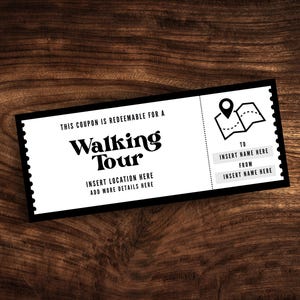 Op de afbeelding: Een zwart-witte coupon voor een wandeltocht. De coupon heeft een kaartsymbool en de tekst "THIS COUPON IS REDEEMABLE FOR A Walking Tour INSERT LOCATION HERE ADD MORE DETAILS HERE TO INSERT NAME HERE FROM INSERT NAME HERE"