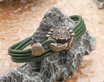 Ocean Bracelet with Crab and Bead with Maori Pattern for Men and Women - Polynesian Tribal Marquesan Samoan Tahitian Hawaiian Ocean Jewelry