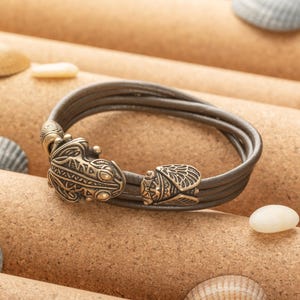 Groda- och cikada-pärlarmband – Naturinspirerade djurlivssmycken - Armband i maoristil för män och kvinnor - Armband i polynesisk stamsmycken