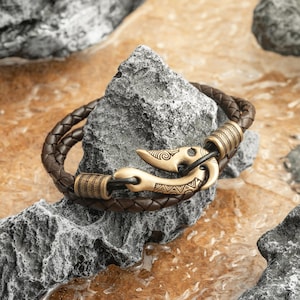 Ocean Bracelet with Bronze Fishing Hook Hei Matau - Bangle Maori Style Gift for Men Women - Armband Polynesian Tribal Nautical Beach Jewelry