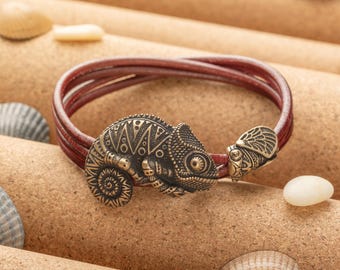 Bracelet Chameleon and Cicada with Maori Pattern - Unique Wristband Gift for Men Women Him Her - Polynesian Tribal Ocean Wildlife Jewelry