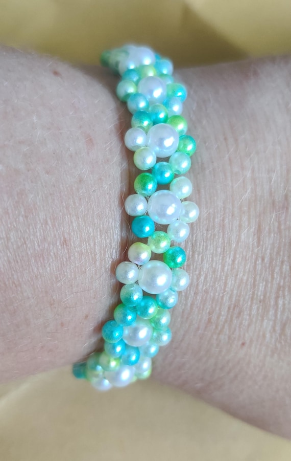 Handmade Beaded Bracelet: White & Teal, 20cm