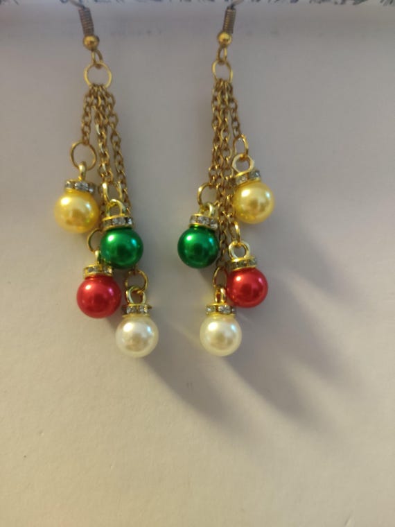 Julörhängen med pärlor