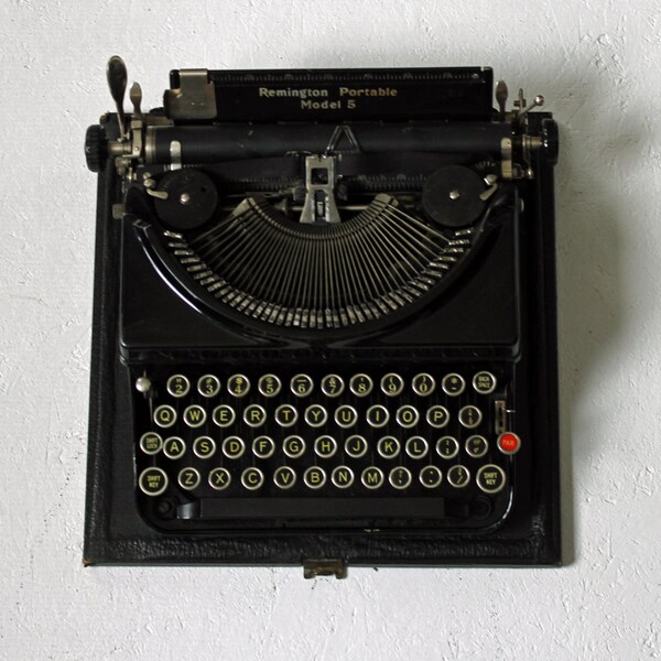 Remington No. 5 Portable Typewriter in Original Case