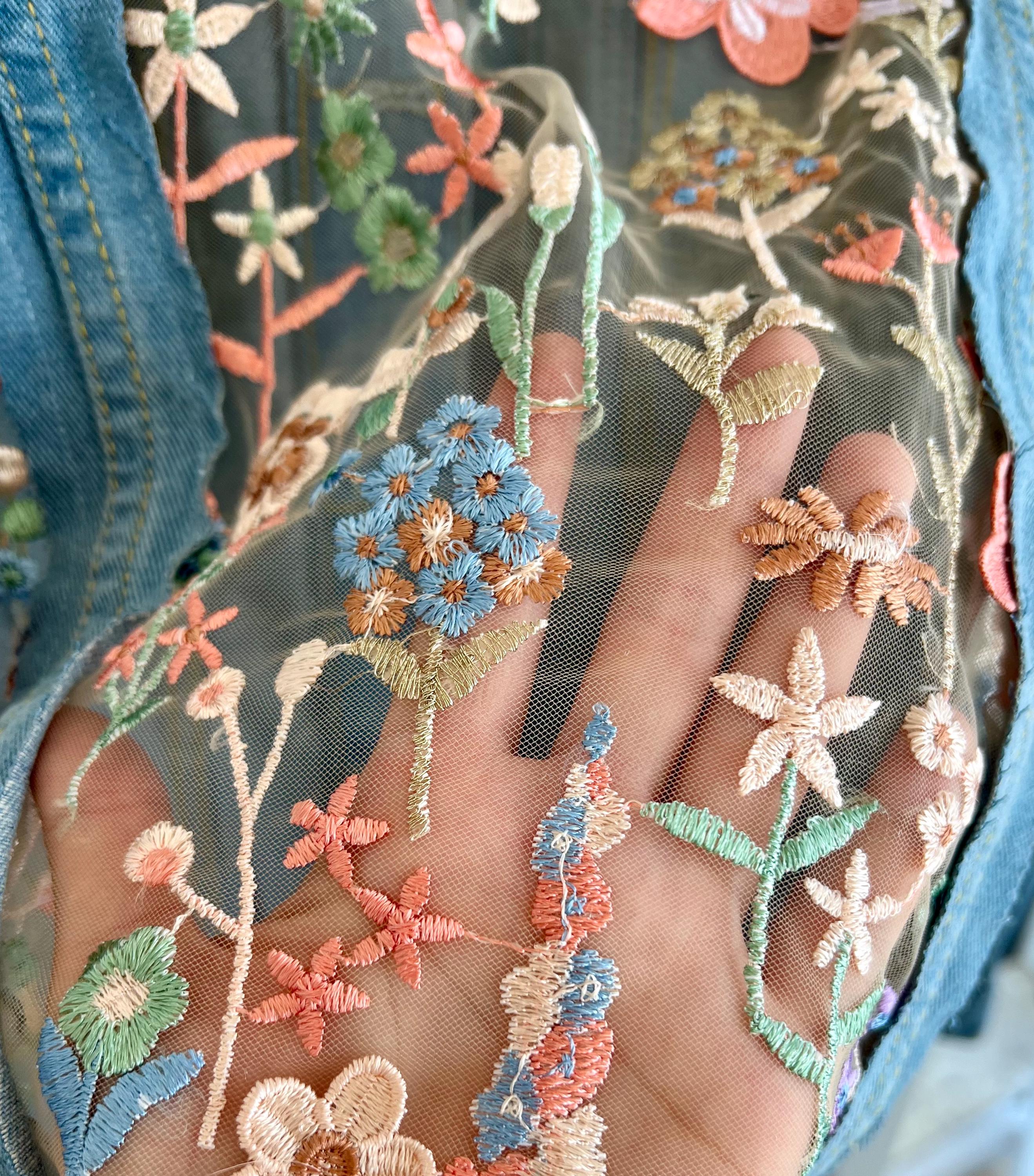 ブルーデニムジャケット、花柄刺繍レースメッシュ、ボヘミアン風 