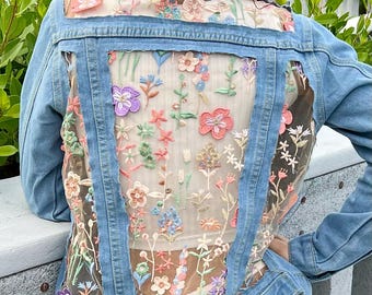 Chaqueta vaquera: malla de encaje con bordado floral, atuendo bohemio de mezclilla