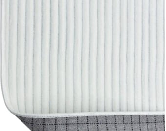 Luxurious White Faux Fur Area Rug: Soft, Washable, Non-Slip Fluffy Carpet