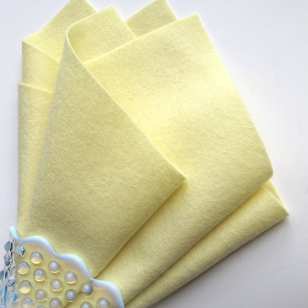 Light Yellow Felt, 100% Merino Wool, Felt Sheet, Pastel Felt, Soft Felt, Non Woven Wool