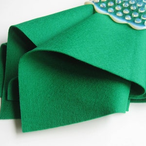 Wool Felt, Emerald Green, 100% Merino Wool, Pure Merino Fiber, Felt Sheet, Large Felt Square, Dark Green Felt, Felted Wool, Certified Safe image 3