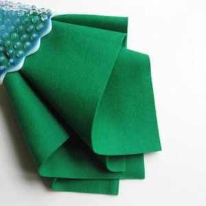 Wool Felt, Emerald Green, 100% Merino Wool, Pure Merino Fiber, Felt Sheet, Large Felt Square, Dark Green Felt, Felted Wool, Certified Safe