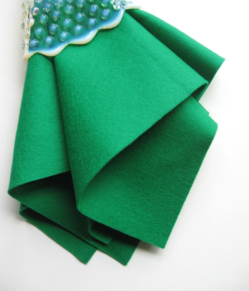 Wool Felt, Emerald Green, 100% Merino Wool, Pure Merino Fiber, Felt Sheet, Large Felt Square, Dark Green Felt, Felted Wool, Certified Safe image 2