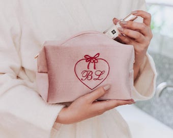Velvet Makeup Bag, Personalized Cosmetic Pouch, Custom Monogram Bag, Travel Makeup Organizer, Gift for Her, Bridesmaid Favor, Birthday Gift