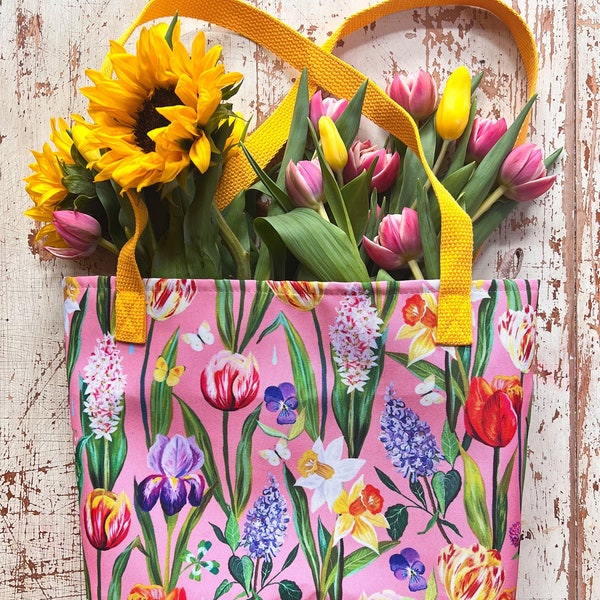 Tulip Field Tote bag