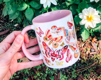 Tasse de papillon de nuit