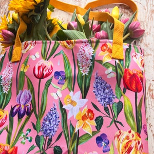 Tulip Field Tote bag image 7