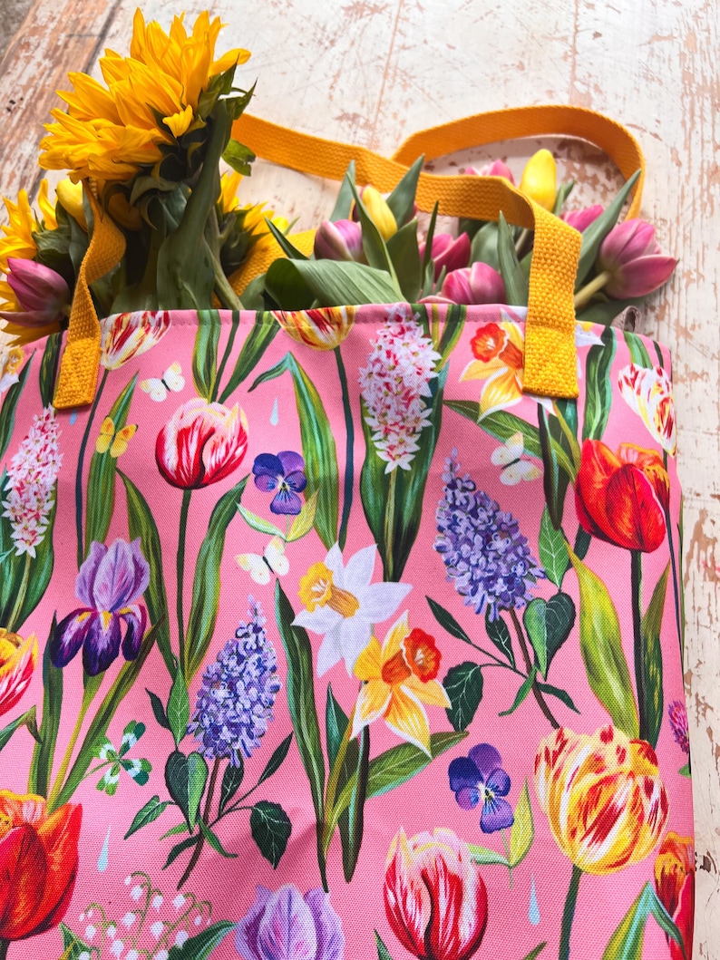 Tulip Field Tote bag image 7