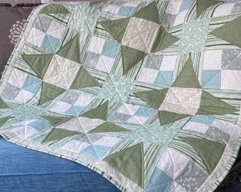 Star Patchwork Quilt: Handmade Green Cotton Throw, Hare Design
