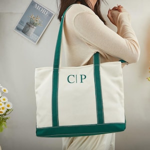 Custom Tote Bag with initials, Bridesmaids Gift Bag, Embroidered Name, Canvas Tote Bag, Bride Gifts,Beach Bag,Gift for Her,Personalized Gift