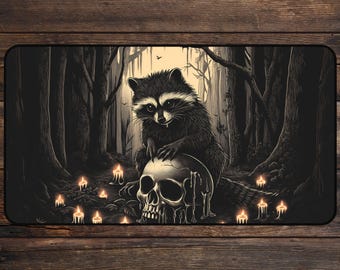 Lustige Waschbär Tarot Karte MTG Spielmatte: Dunkle Cottagecore Spielmatte