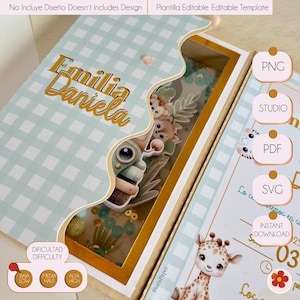 Puede incluir: Un letrero de madera rústica con el texto "Welcome to our home" en letras blancas. El letrero presenta un acabado envejecido y un diseño simple y acogedor, ideal para la decoración de la puerta principal.