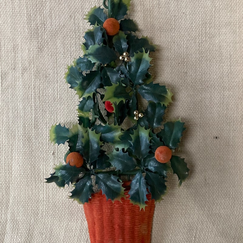 WALL HANGING PLASTIC FLOWERS visual data 4