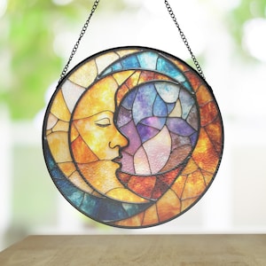 Überlagerter Regenbogen Moons Suncatcher, LGBT Pride Buntglas-Fenster-Hänge, Queer Geschenk