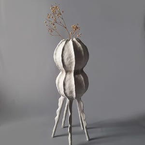 Modern Sculptural Vase – Handmade Abstract Pod Form with Organic Legs, White Clay Flower Holder