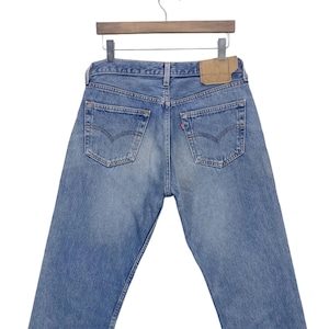 Levi&#39;s Jeans 501 Size Waist 31 90&#39;s Vintage Levis 501-0597 Jeans Medium Wash Jeans Distressed Denim Jeans Made in USA W31 L28