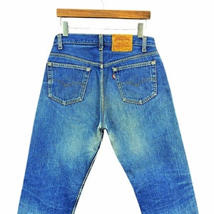 Calça Jeans Levi&#39;s 501, tamanho cintura 31, vintage dos anos 80, Levi&#39;s 501-0000, lavagem média, jeans desgastado, fabricado nos EUA, L31, L27,5