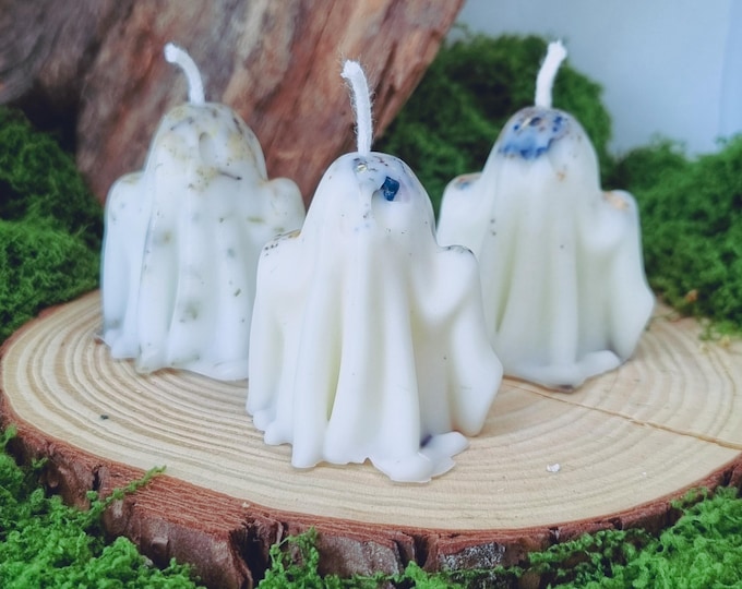 Ritual candle Little Spirit - protection and cleansing in a loving form