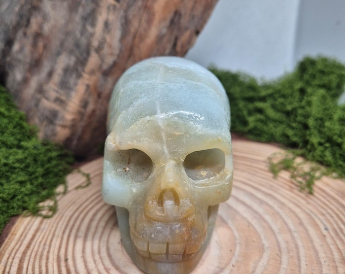 Caribbean calcite skull – transformation, tranquility & spiritual awareness