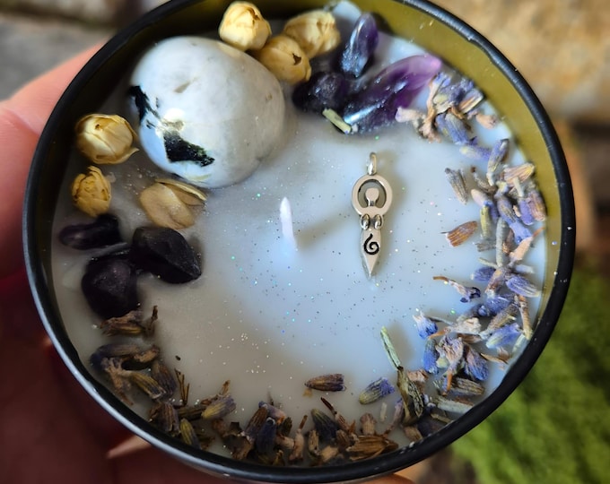 Ritual candle "Full Moon Night" in a tin