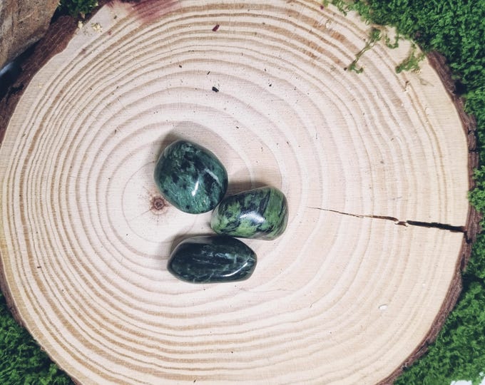 serpentine gemstone