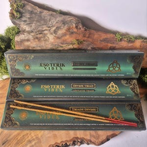 Divine Triad Räucherstäbchen - Esoteric Vibes