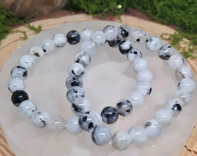 Rainbow moonstone beaded bracelet – intuition, protection & gentle magic