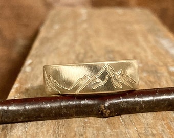 Mountain ring, solid GOLD *8 mm wide x 1.5 mm thick*  14k yellow gold band, engraved mountains. *SIZE Guarantee*