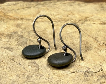 Tiny beach stone earrings, lightweight black stone earrings, handmade sterling silver earwires, 1 inch long. (#67)