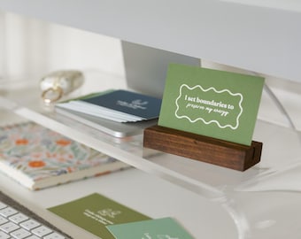 Mindful Affirmation Cards with Wooden Stand & Natural Bag, Set of 30 Positive Affirmations for Your Workspace, Desktop Quote Cards